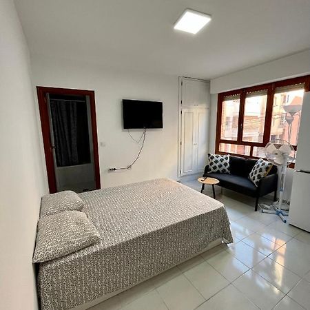 Estudio En La Playa Torrevieja Kültér fotó