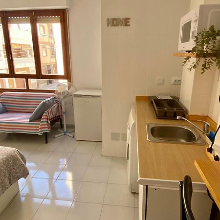 Estudio En La Playa Torrevieja Kültér fotó